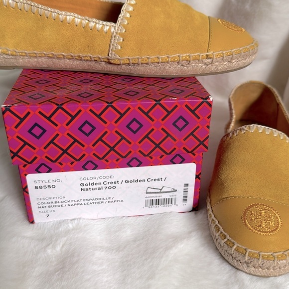 NIB Tory Burch Size 7 - Picture 8 of 9